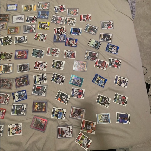 Football cards - Picture 3 of 4